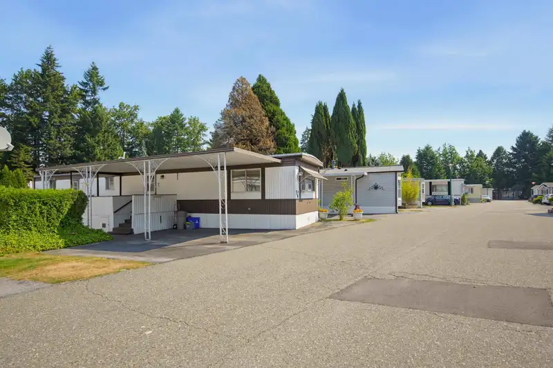 34 9080 198 STREET - photo 2 of 33