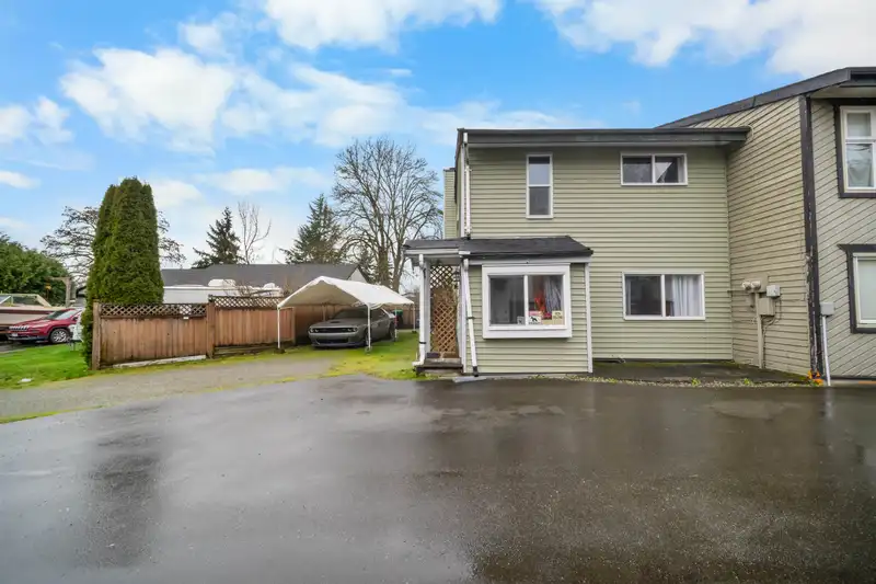 5343 199A STREET - photo 3 of 26