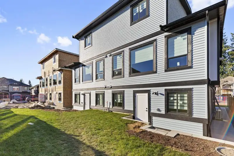 8548 DUNBAR WAY - photo 4 of 29