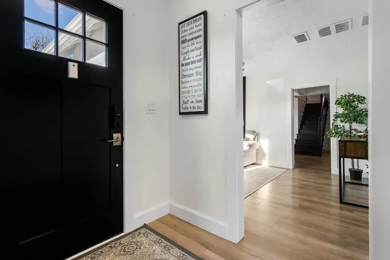 4990 BOUNDARY ROAD - photo 4 of 40
