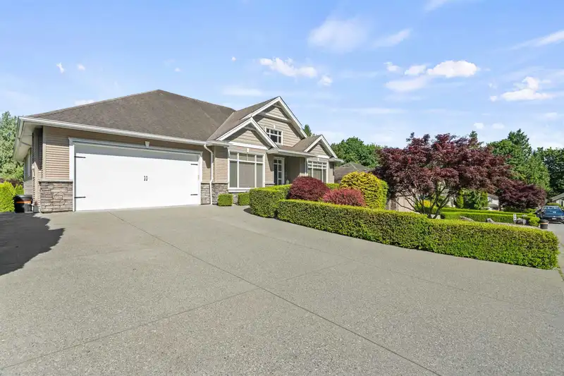8557 FRIPP TERRACE - photo 2 of 40