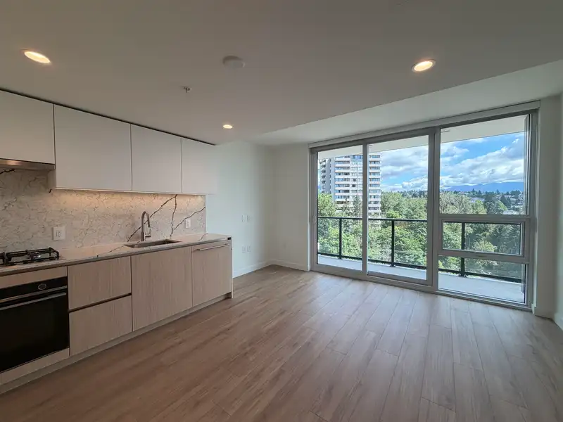 1103 2135 SPRINGER AVENUE - photo 2 of 26