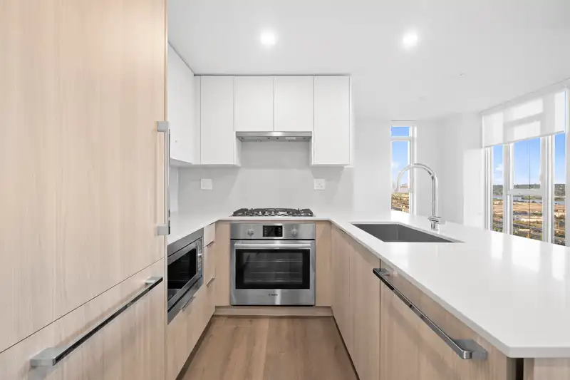 2301 901 LOUGHEED HIGHWAY - photo 4 of 14