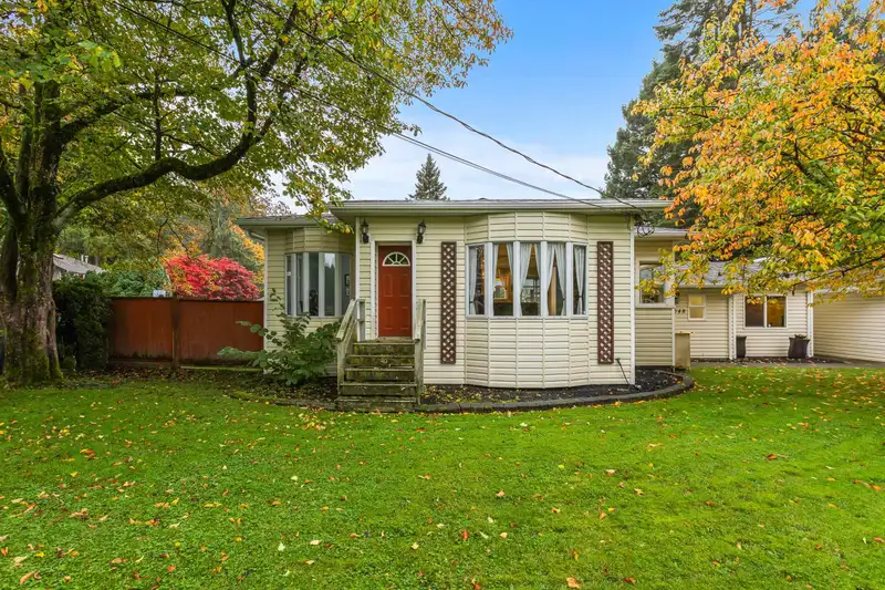 23048 96 AVENUE - photo 4 of 40