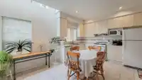 10 8060 ST. ALBANS ROAD - thumbnail 11