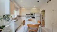 10 8060 ST. ALBANS ROAD - thumbnail 12