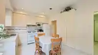 10 8060 ST. ALBANS ROAD - thumbnail 13