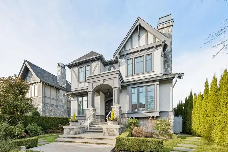 4021 W 28TH AVENUE - photo 1 of 40