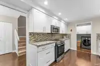14 5600 LADNER TRUNK ROAD - thumbnail 11