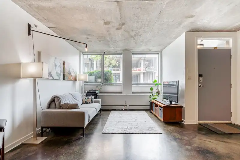 917 STATION STREET - photo 4 of 31