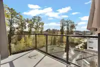 606 8379 201 STREET - thumbnail 17