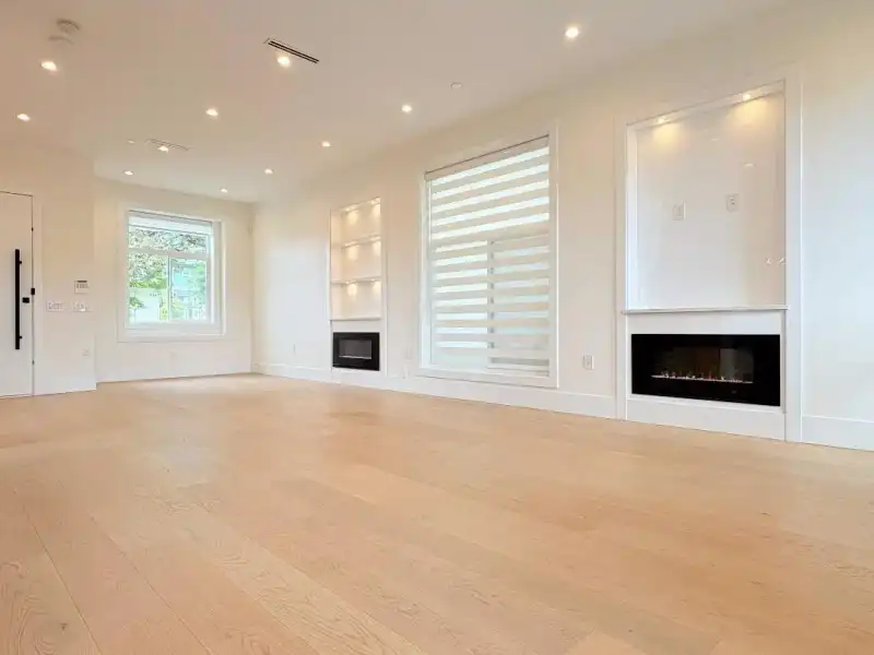 2026 E 32ND AVENUE - photo 1 of 39