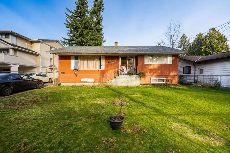 32059 TIMS AVENUE - photo 3 of 35