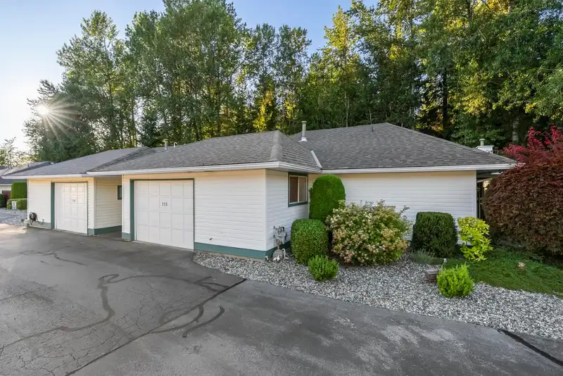 115 10172 141 STREET - photo 1 of 40