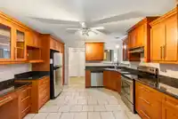 115 10172 141 STREET - thumbnail 6