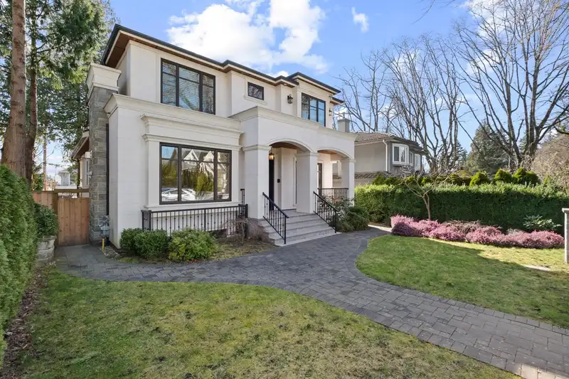 3676 W 28TH AVENUE - photo 2 of 40