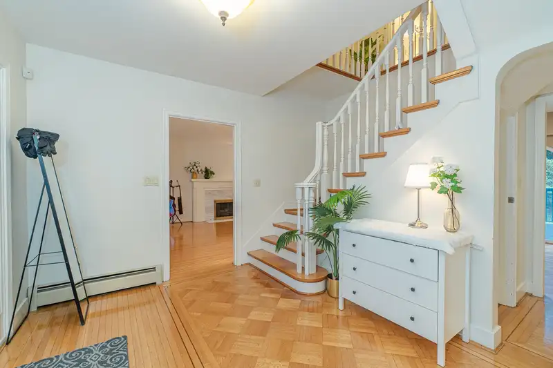 6812 ARBUTUS STREET - photo 4 of 28