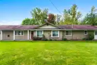 24960 ROBERTSON CRESCENT - thumbnail 2