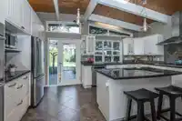 6572 KEMPSON CRESCENT - thumbnail 21
