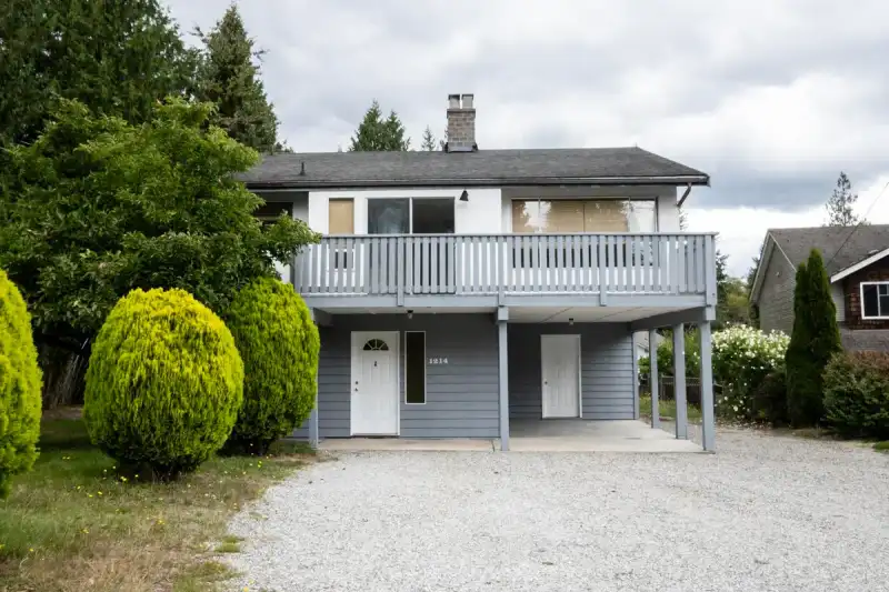 1214 CAROLE PLACE - photo 1 of 28