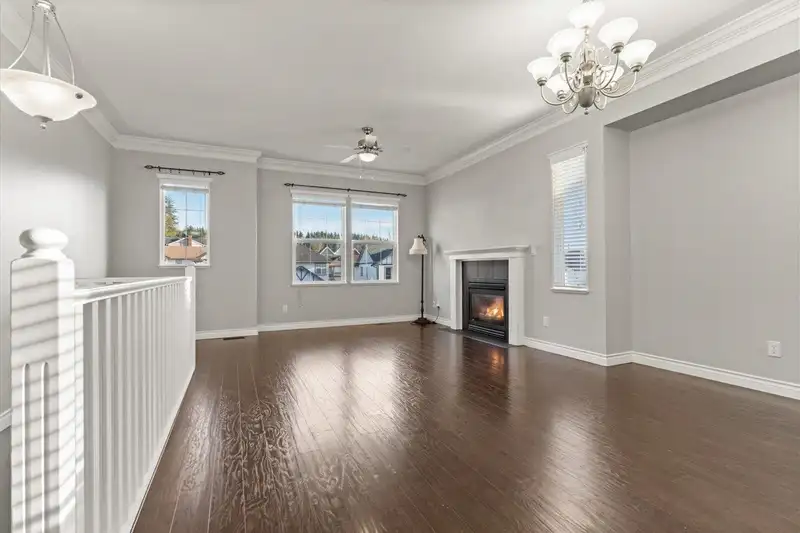 8263 MELBURN DRIVE - photo 4 of 40