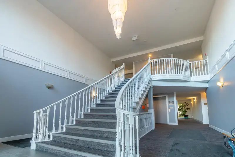311 12464 191B STREET - photo 2 of 33