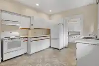 3924 PINE CRESCENT - thumbnail 13