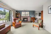 4442 47 STREET - thumbnail 2