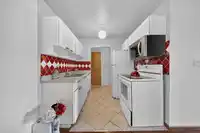 322 8700 ACKROYD ROAD - thumbnail 5