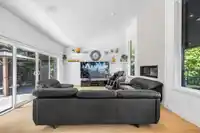 20562 46B AVENUE - thumbnail 11