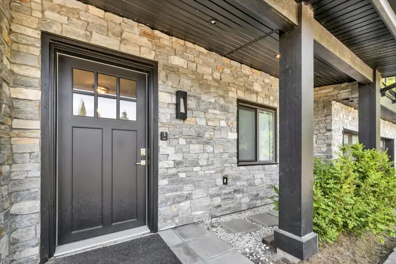 20562 46B AVENUE - photo 3 of 40