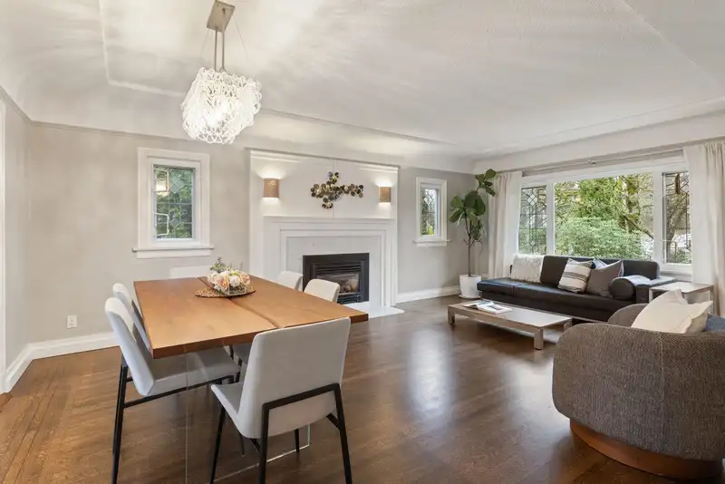 2907 W 30TH AVENUE - photo 1 of 38