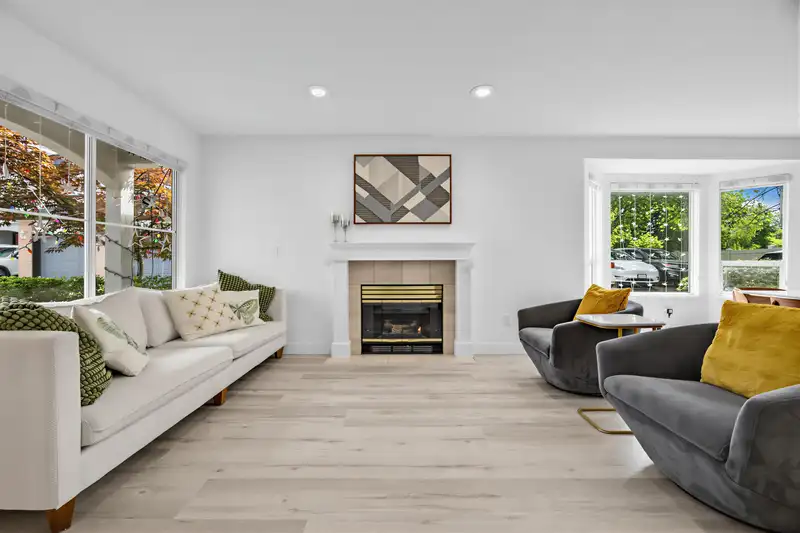 54 8120 GENERAL CURRIE ROAD - photo 1 of 25