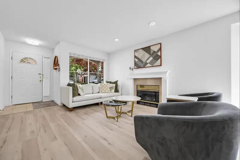 54 8120 GENERAL CURRIE ROAD - photo 2 of 25
