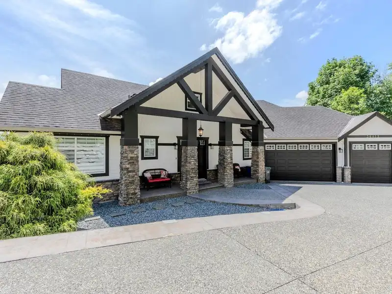 36412 CARNARVON COURT - photo 1 of 40