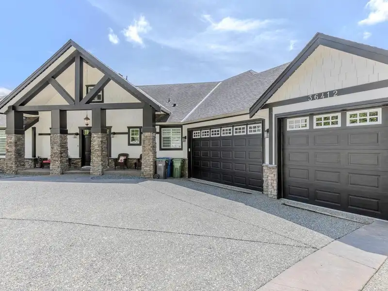 36412 CARNARVON COURT - photo 2 of 40