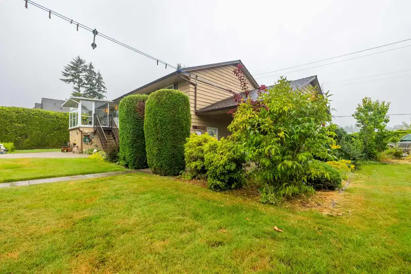 21425 OLD YALE ROAD - photo 3 of 25