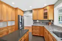 20357 42 AVENUE - thumbnail 13