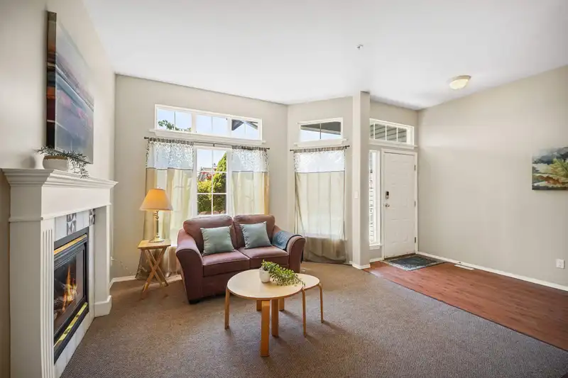 18361 66 AVENUE - photo 4 of 35