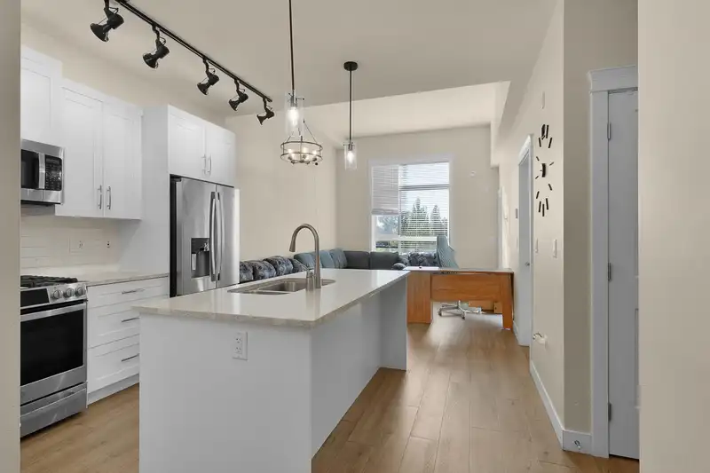 612 11077 RAVINE ROAD - photo 4 of 35