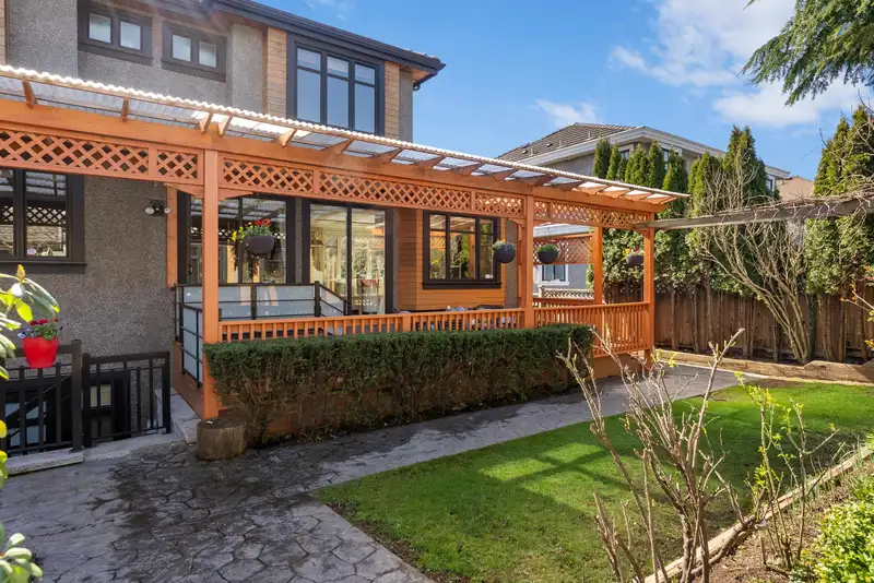 1041 W 58TH AVENUE - photo 1 of 40