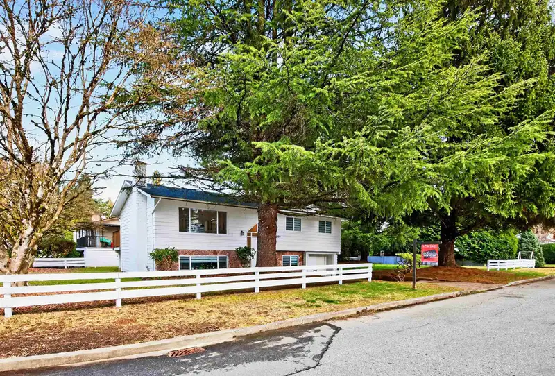 21099 BERRY AVENUE - photo 1 of 39