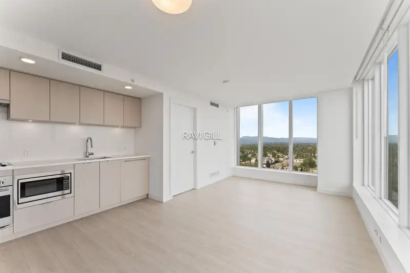 802 13675 107A AVENUE - photo 4 of 24