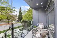 201 2135 E PENDER STREET - thumbnail 2