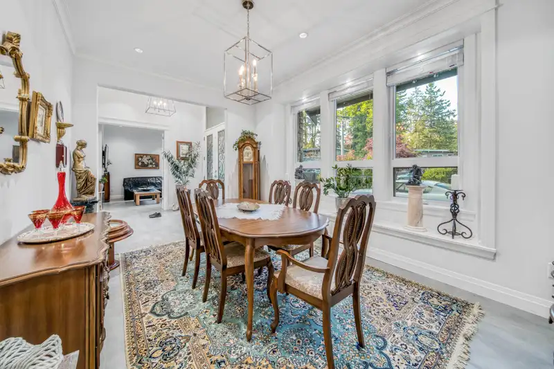 13766 56A AVENUE - photo 4 of 40