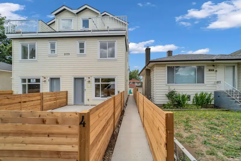 4 5779 CLARENDON STREET - photo 2 of 28
