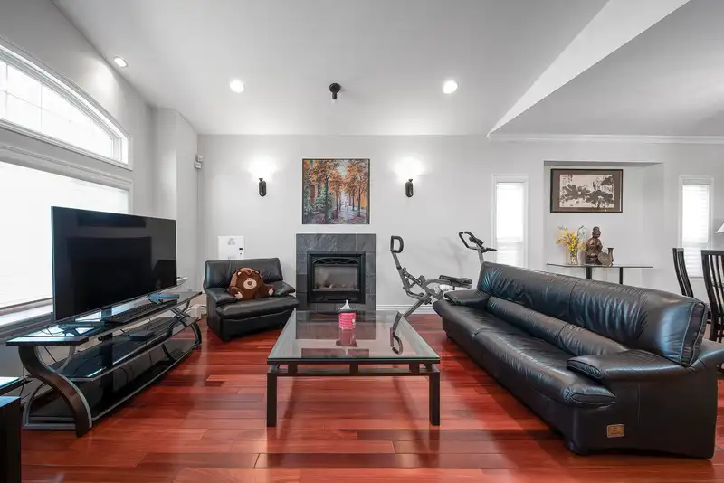 1312 TENTH AVENUE - photo 4 of 40