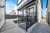 2121 168 STREET - thumbnail 34