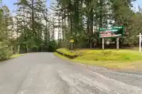69 3942 COLUMBIA VALLEY HIGHWAY - thumbnail 33