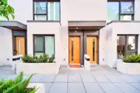 675 W 30TH AVENUE - thumbnail 3